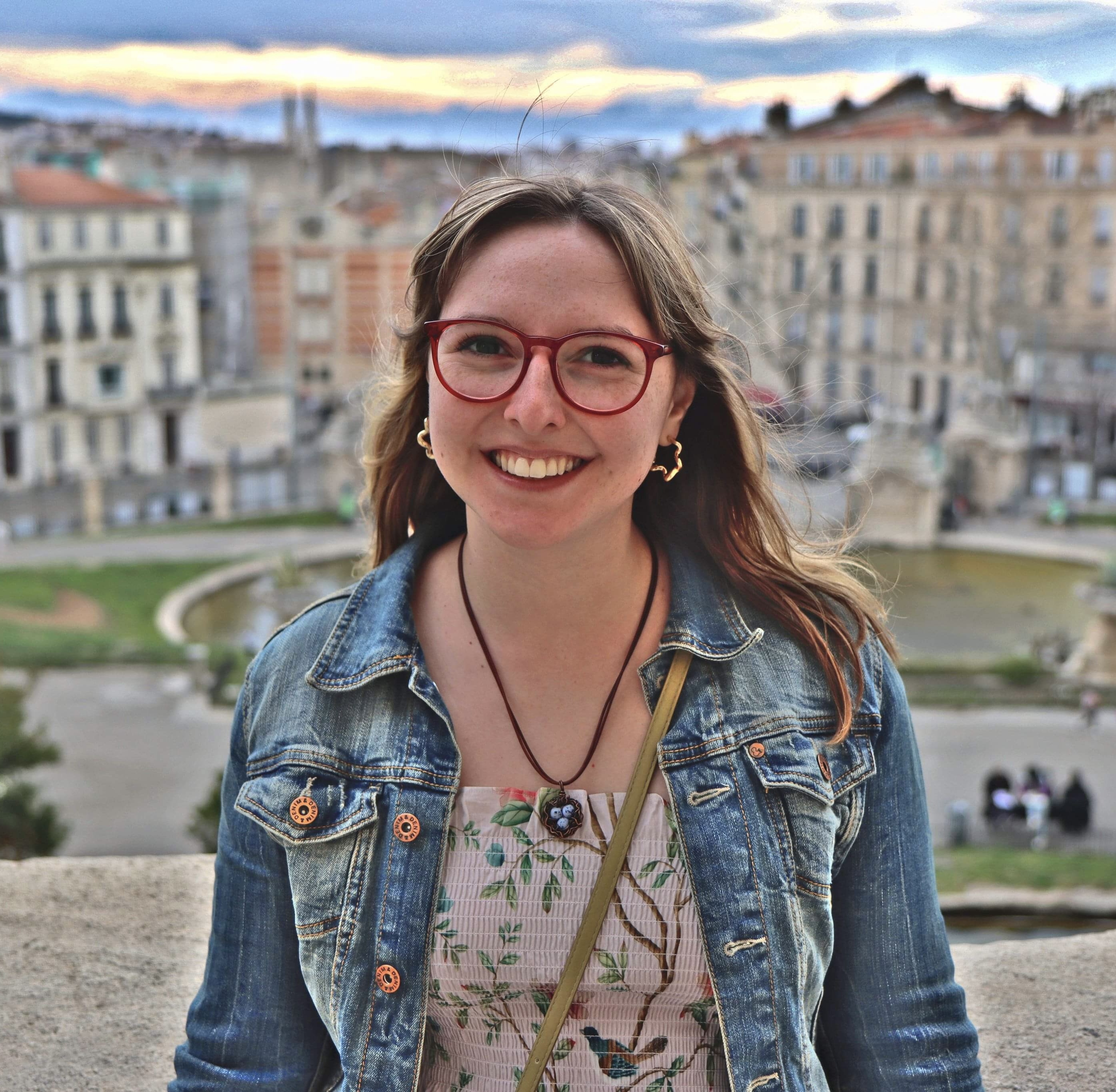 Navigation bar avatar